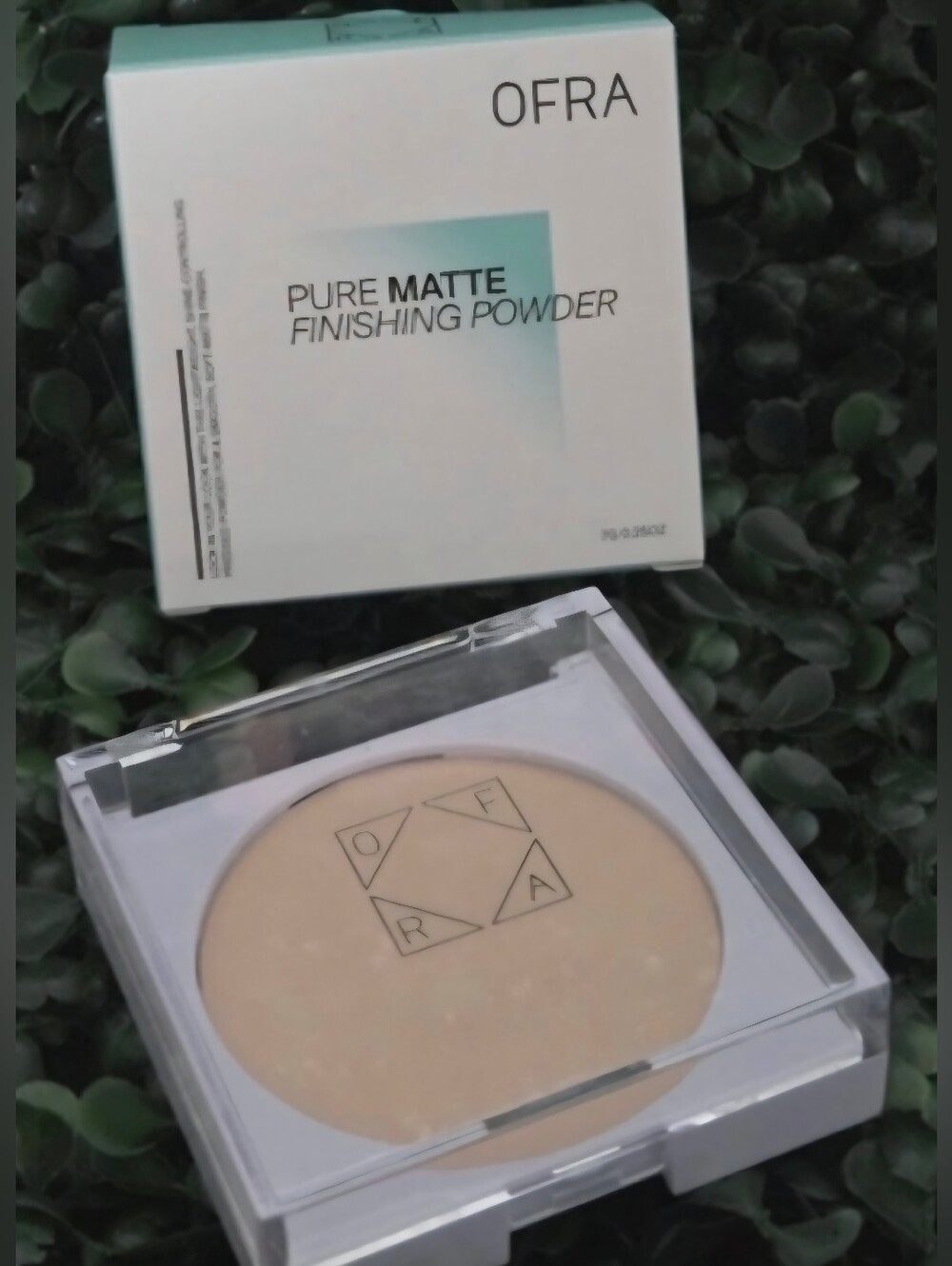 NIB Ofra Pure Matte Finishing Powder in shade Fair Shine Control 7g 0.25oz